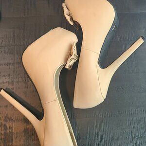 Gorgeous Beige platform heels